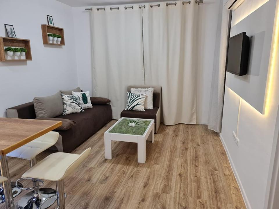 Little Treasure By The Sea Apartment Pomorie Exterior photo